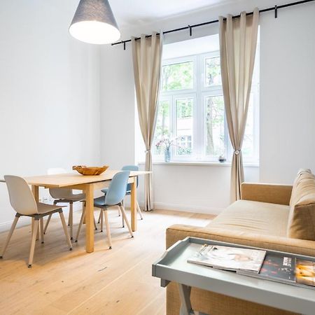 Cottageviertel - Stilvolles Apartment In Parknahe Виена Екстериор снимка