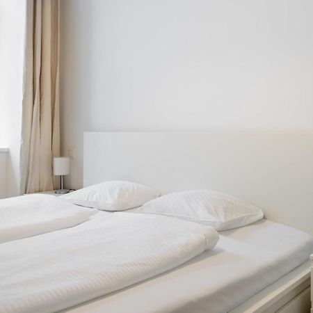 Cottageviertel - Stilvolles Apartment In Parknahe Виена Екстериор снимка