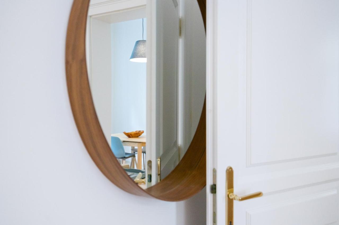 Cottageviertel - Stilvolles Apartment In Parknahe Виена Екстериор снимка