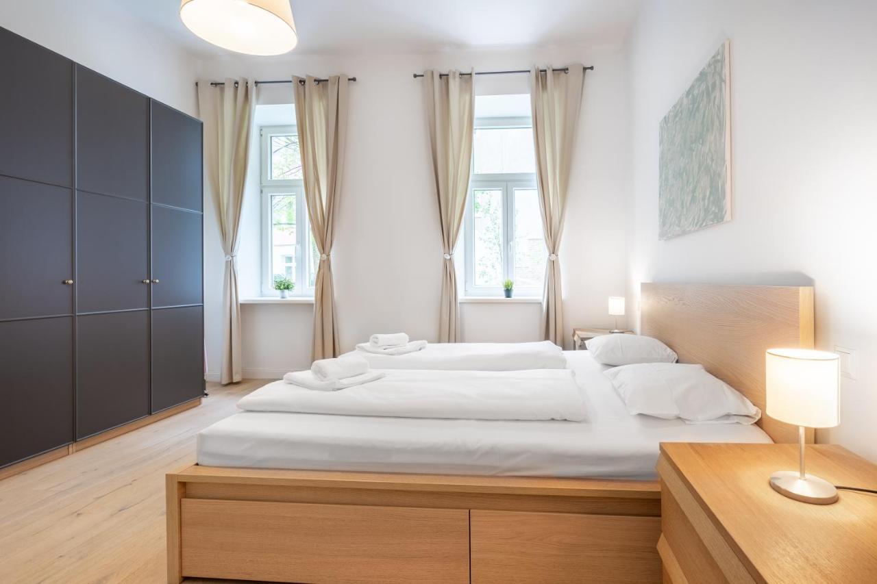 Cottageviertel - Stilvolles Apartment In Parknahe Виена Екстериор снимка
